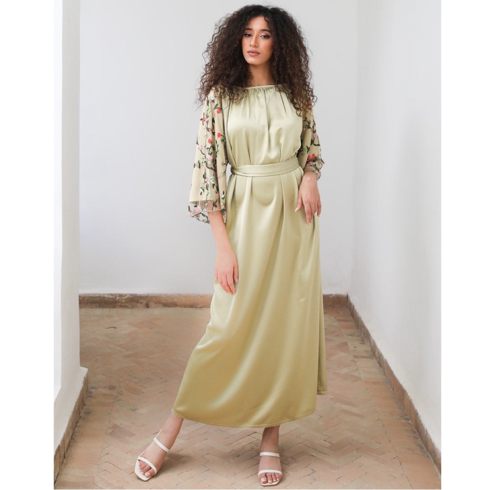 PODUR Garden Floral Embroidered Satin Modest Abaya Pale Green One Size 54”
